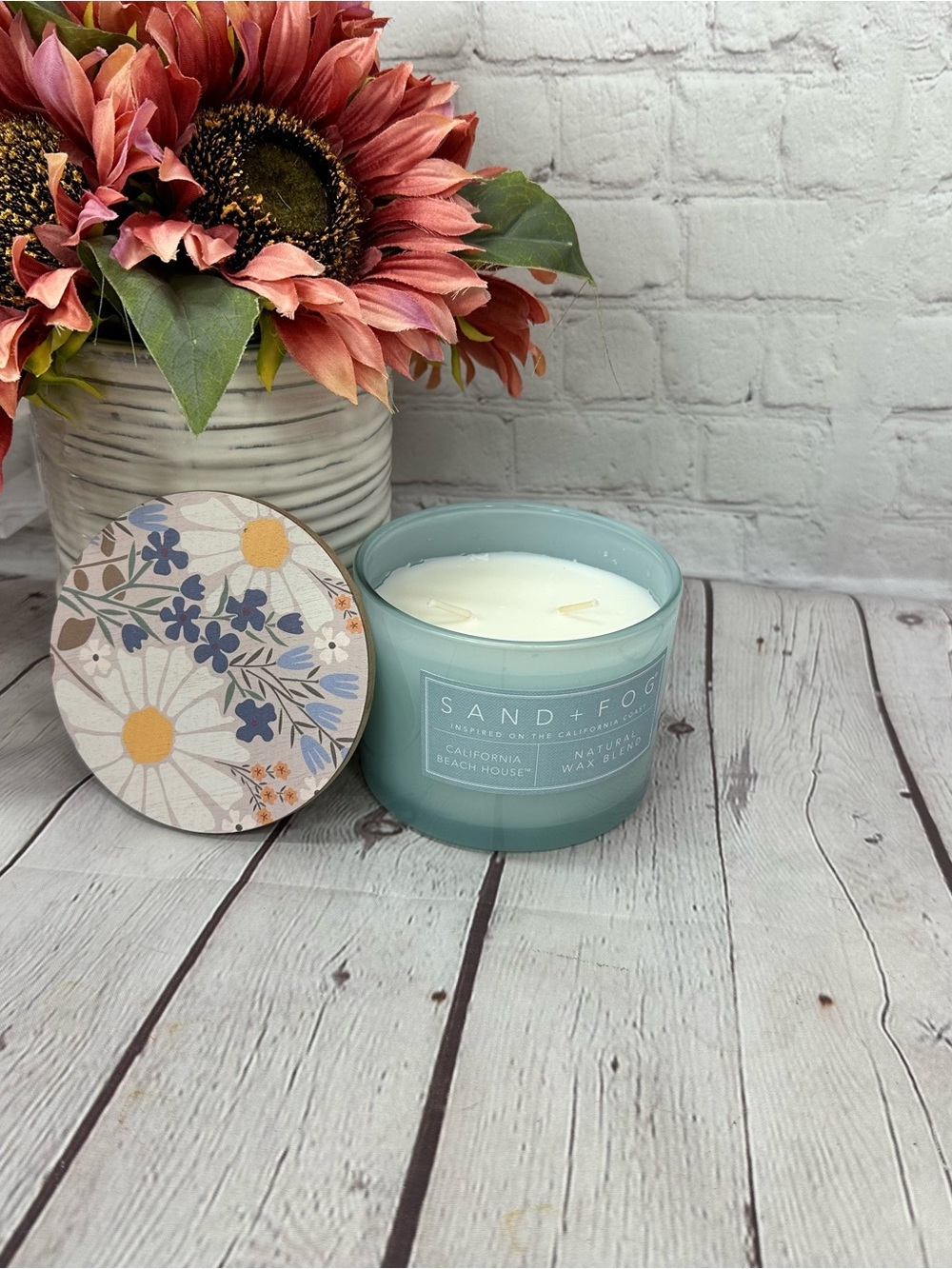 NWT sand + fog california beach house Scented Candle Coastal boho floral